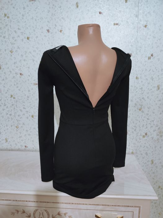 Продам чёрное платье для девочки подростка р 158