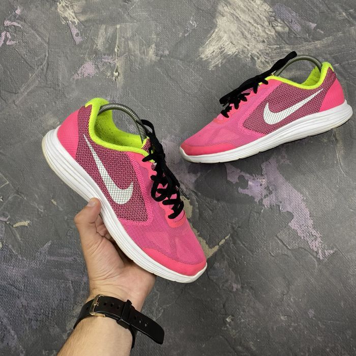 Кроссовки для тренування залу Nike Revolution 3