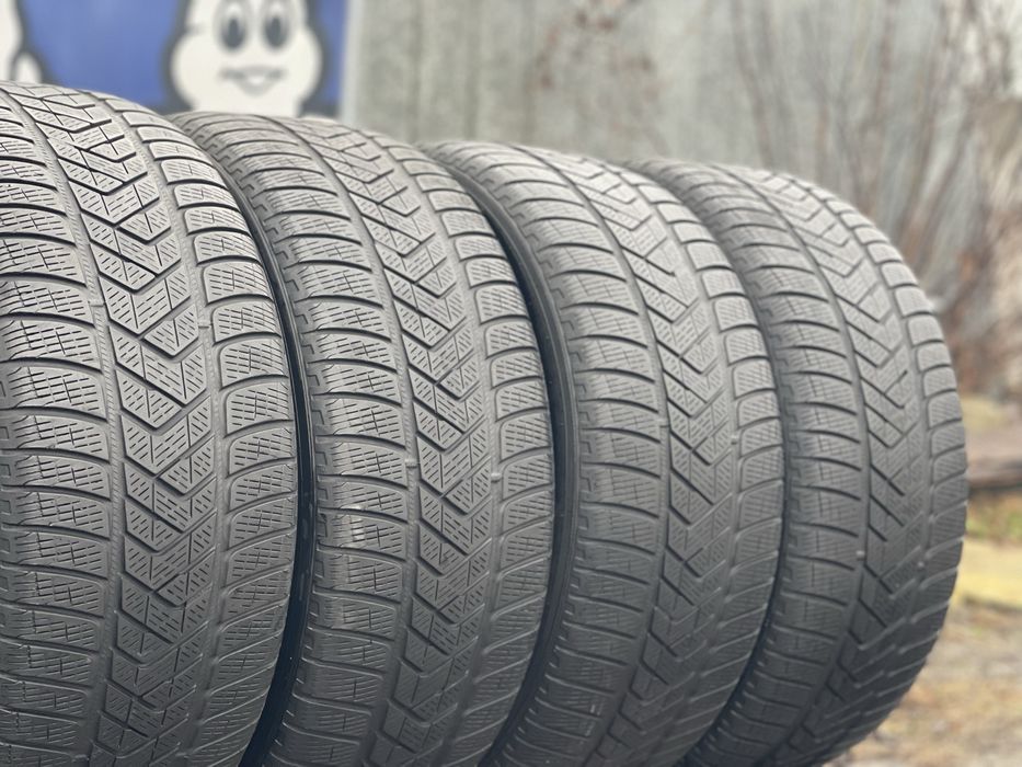 Шини Зимові 4шт 255/55 R18 Pirelli Scorpion Winter