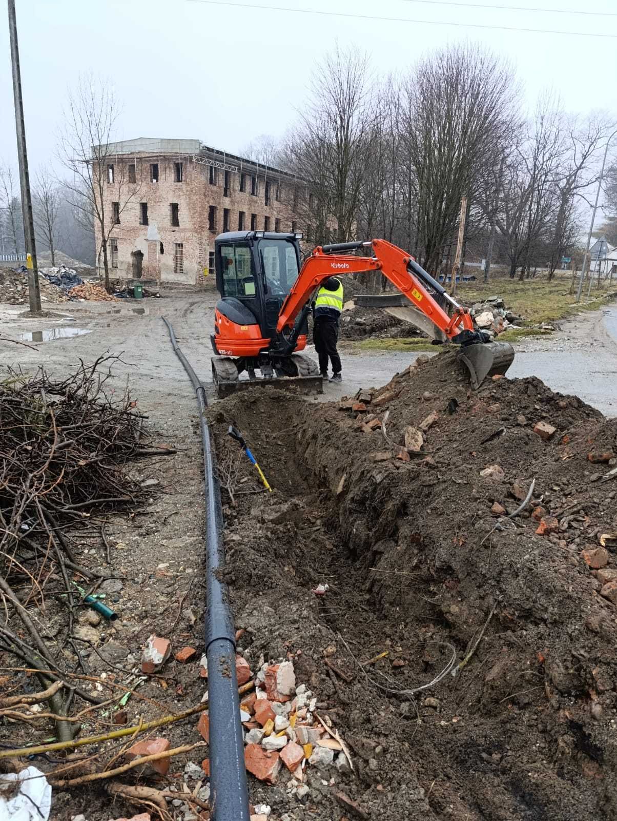Minikoparka - prace ziemne