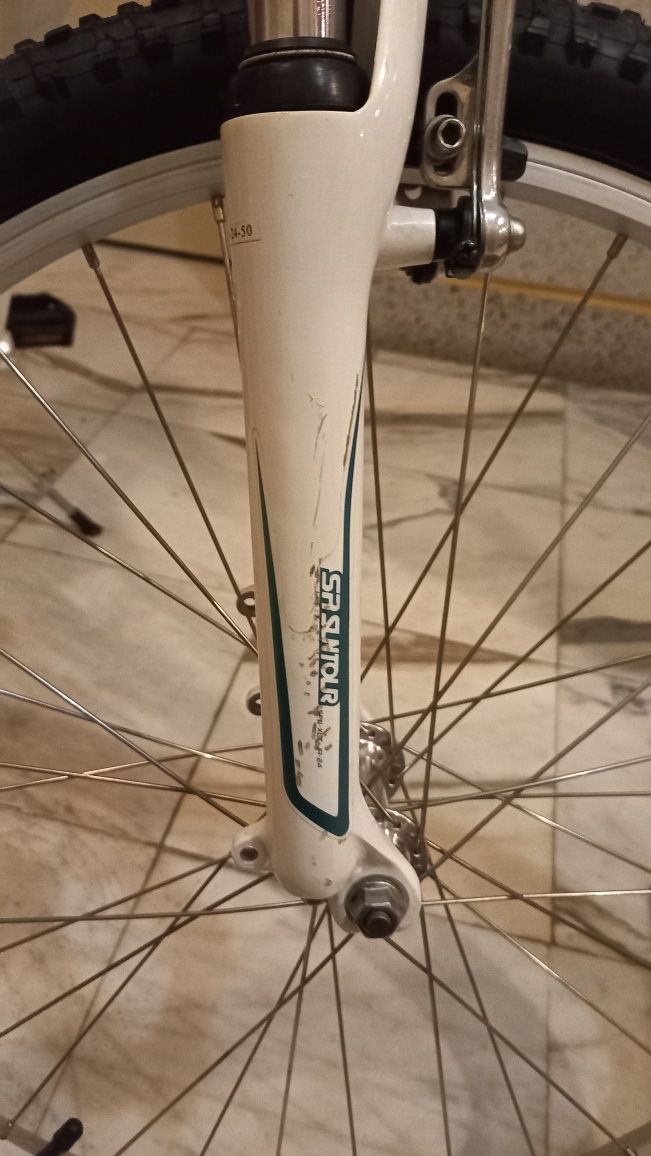 Bicicleta Specialized Hotrock roda 24