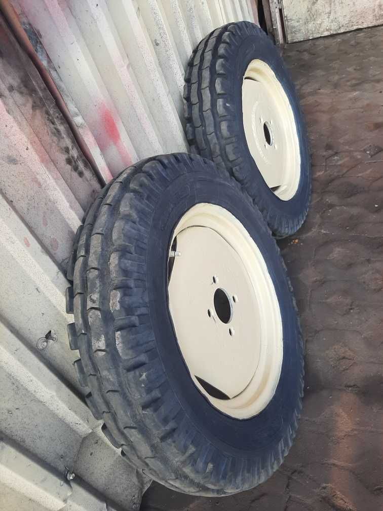 Ursus C-360,C-355,C-4011,Koła Przód 18,, Cztery śruby,Stan db