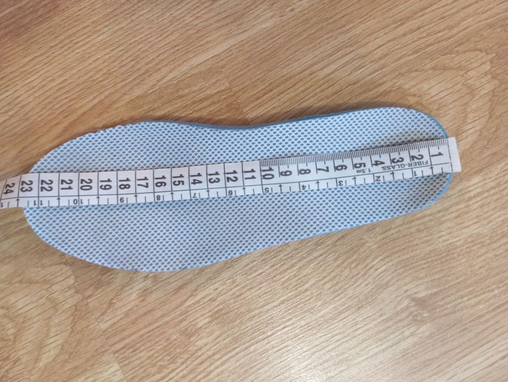 Женские кроссовки Reback 36 р.