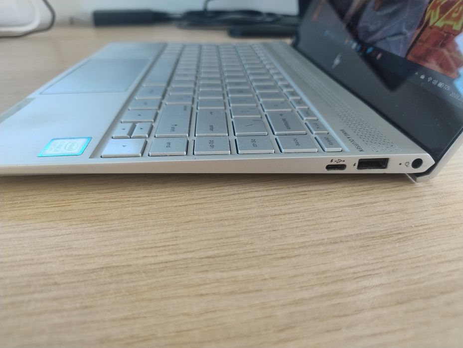 HP envy 13-ad1xx i5/8/256