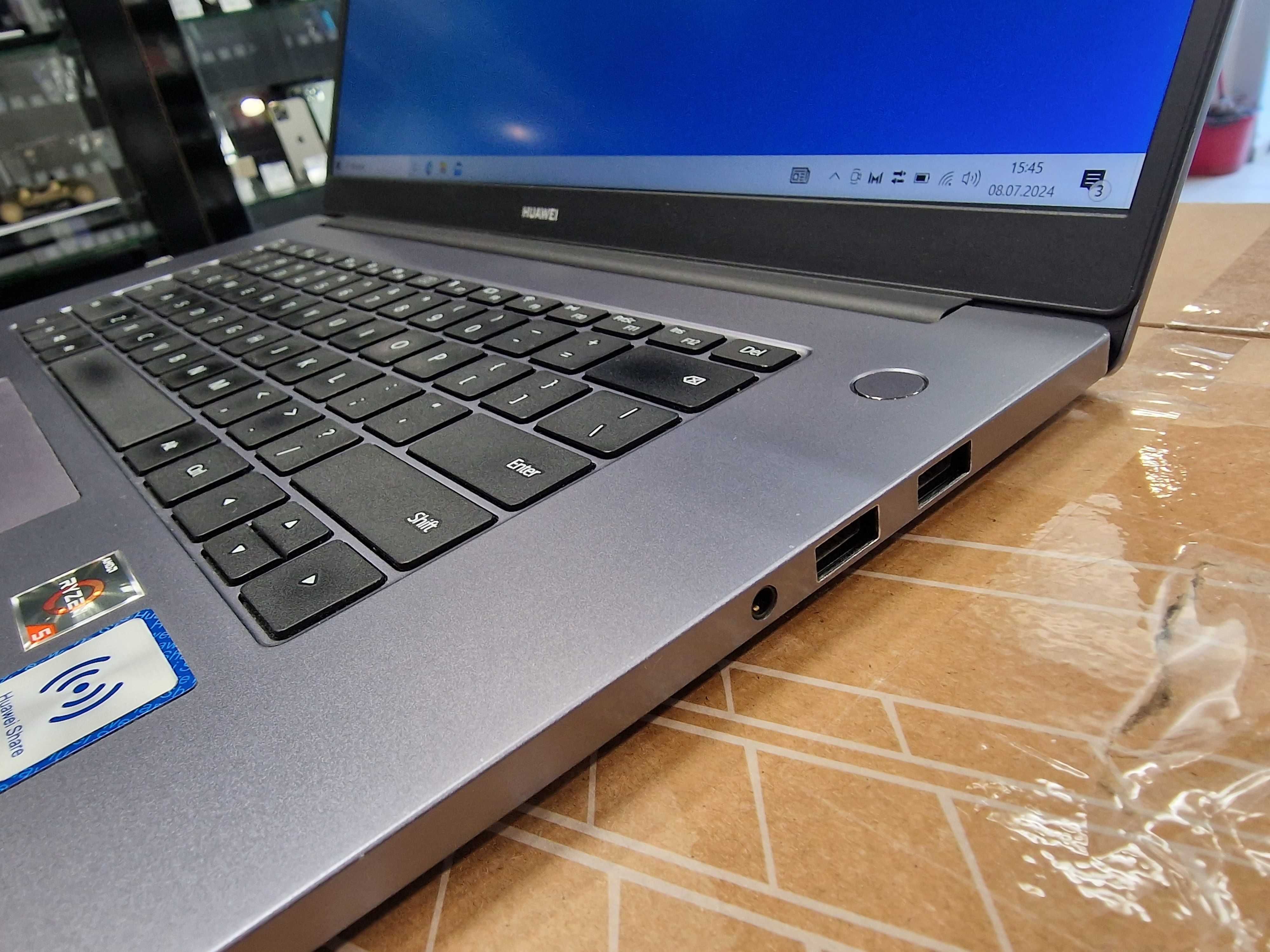 Huawei Matebook D15/ R5 3500U/ 8GB/ 256GB/ Vega 8/ 15.6" FHD/ W10/ A-