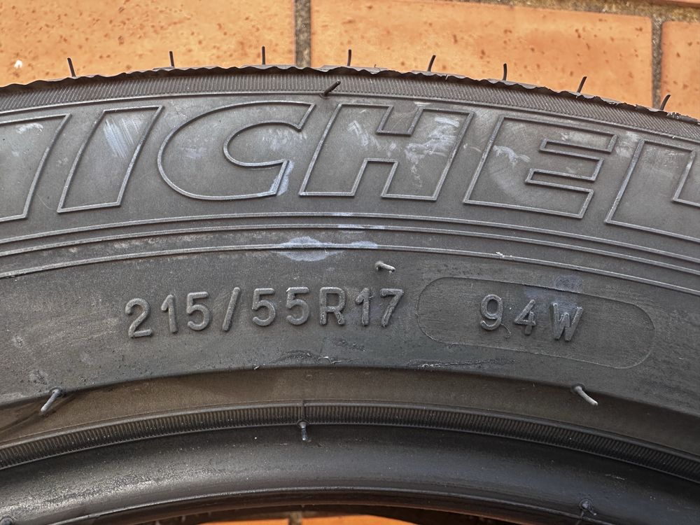 Pneu Michelin 215/55 R17