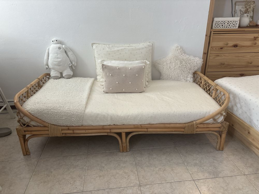 Cama + colchão  para criança, em rattan, com estrado, Katsuki