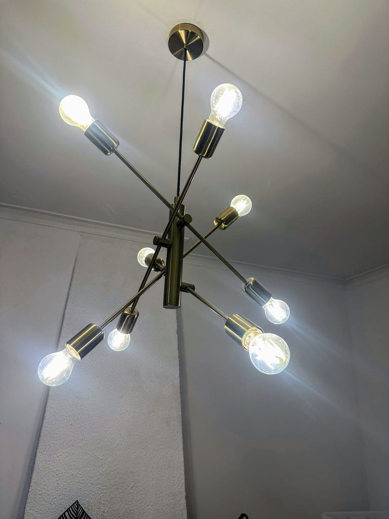 Lustre com luzes