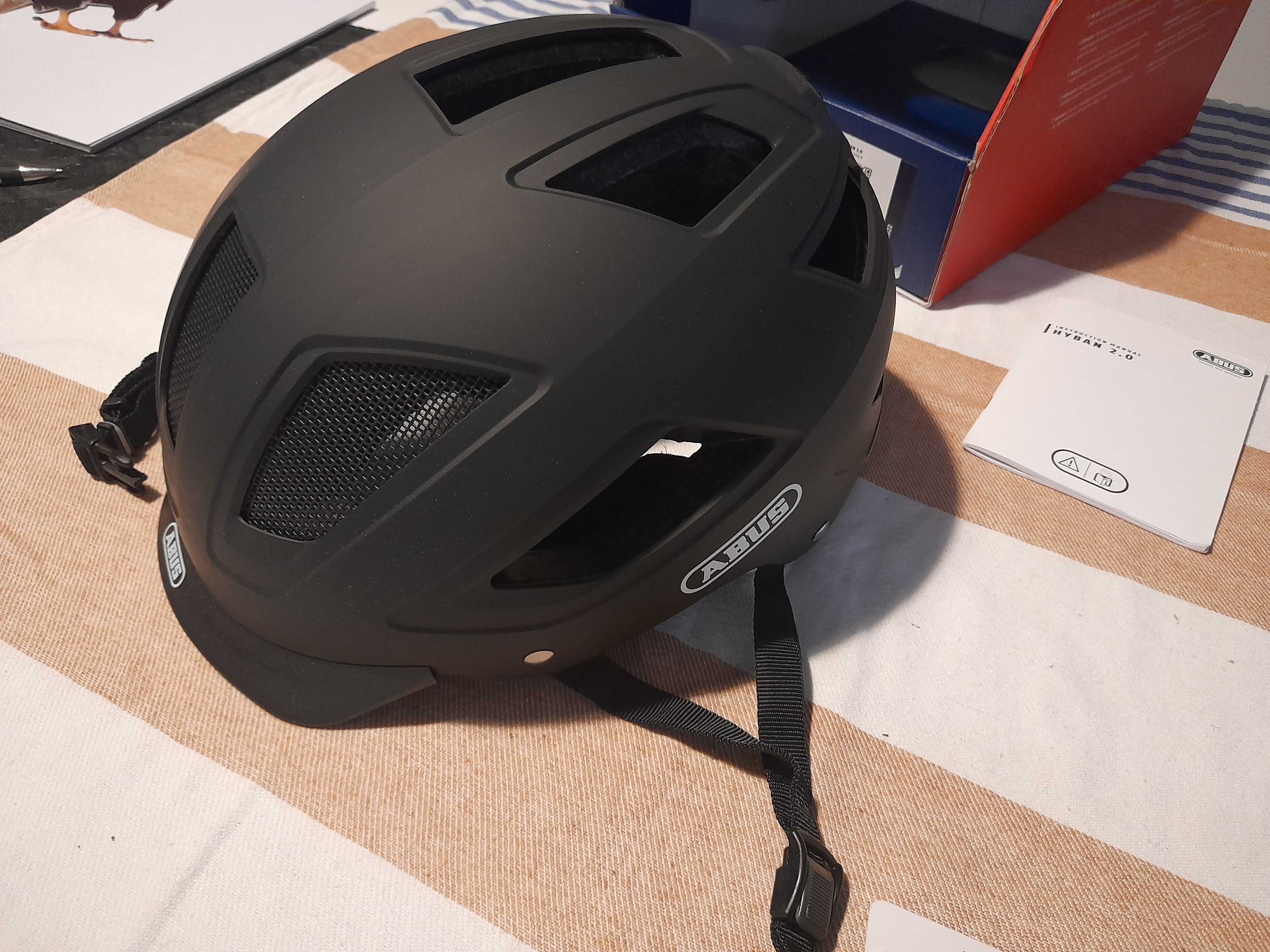 Kask rowerowy Abus Hyban 2.0 XL 58-63 cm Velvet Black z Lampką LED