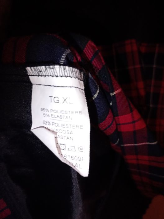 Większa sukienka w kratę