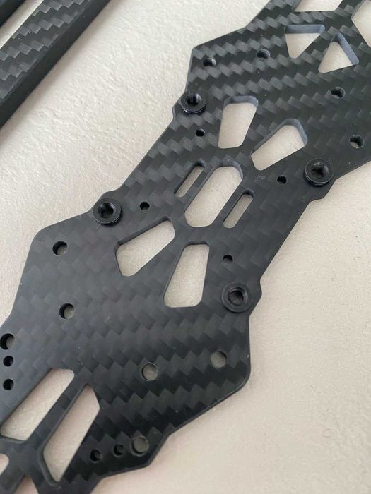 Рами до  FPV дронів , комплектуючі