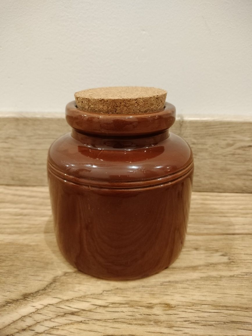 Pojemnik ceramiczny z korkową przykrywką