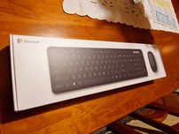 Teclado + Rato Microsoft Bluetooth Desktop PT Preto