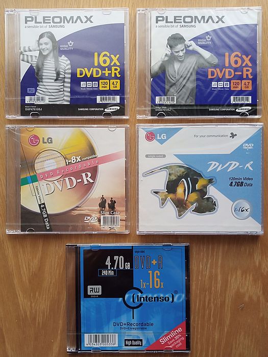 DVD-R чистые диски. В кейсах, упакованные в плёнку
