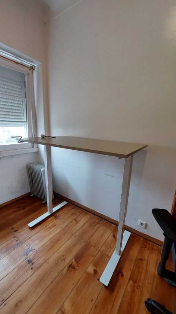 Mesa Trotten Ikea standing desk regulável sentado/em pé