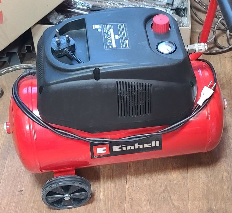 Компресор безмасляний einhell