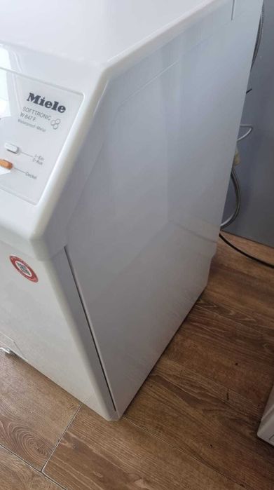 Pralka od góry Miele W 647 F, Najwyższy model. LED, 2000 obr. 5,5kg