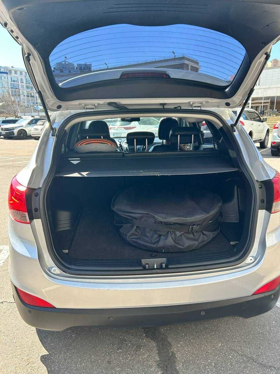 Hyundai ix35 2012 газ/бензин в идеальном состоянии не требует вложений