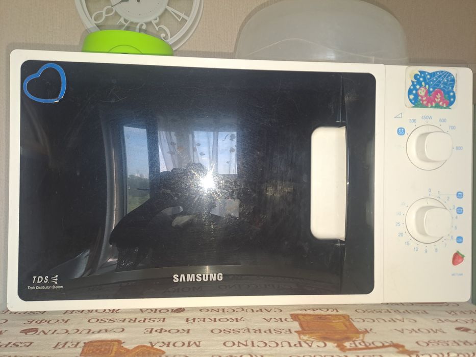 Микроволновка "Samsung"