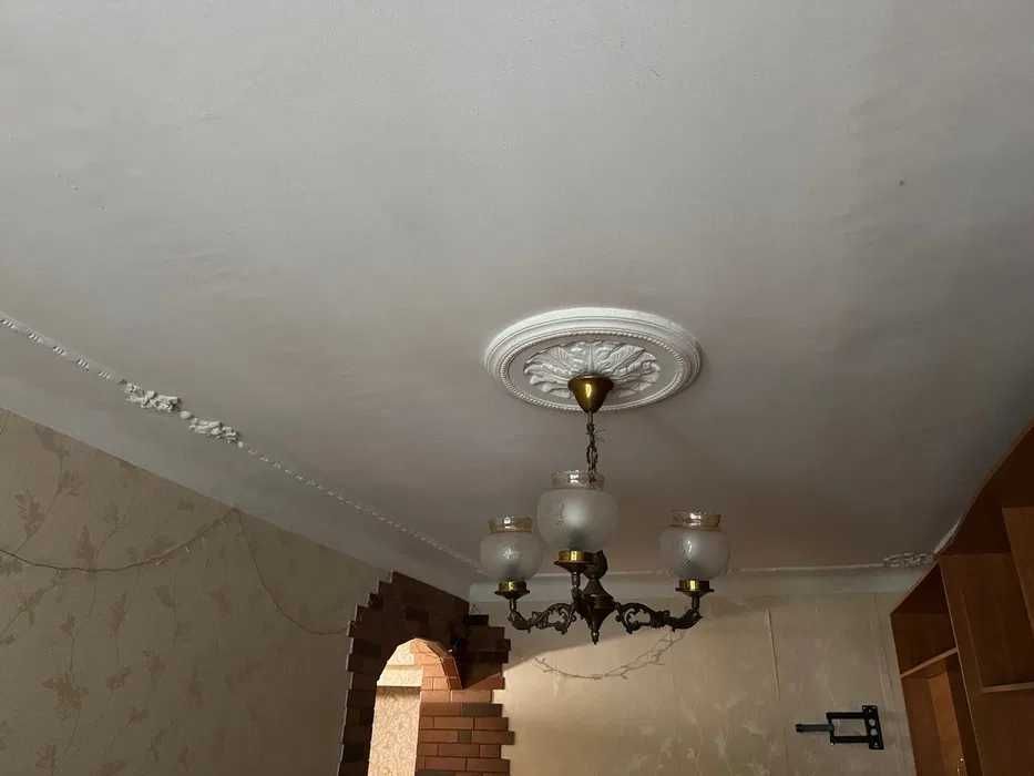 Продам 1-кімнатну гостинку на вул. Тетянівська, 4 — вигідна пропозиція