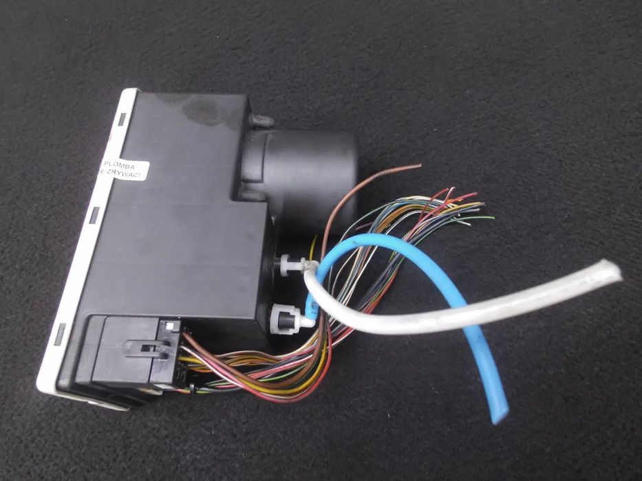 AUDI A3 8L POMPKA POMPA CENTRALNEGO ZAMKA 8D0862257B NIESPRAWNA