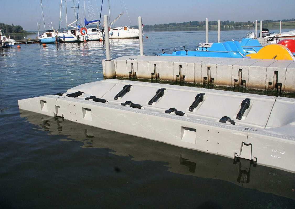 Port najazdowy na skuter wodny, port pływający suchy dok pomost 400