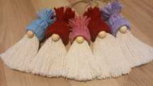 Gnomo de Natal / ornamento em macrame
