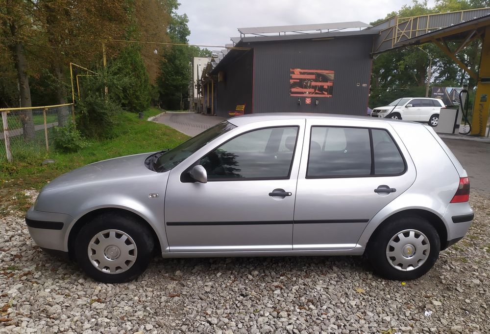 Volkswagen Golf 4 2002 1.4