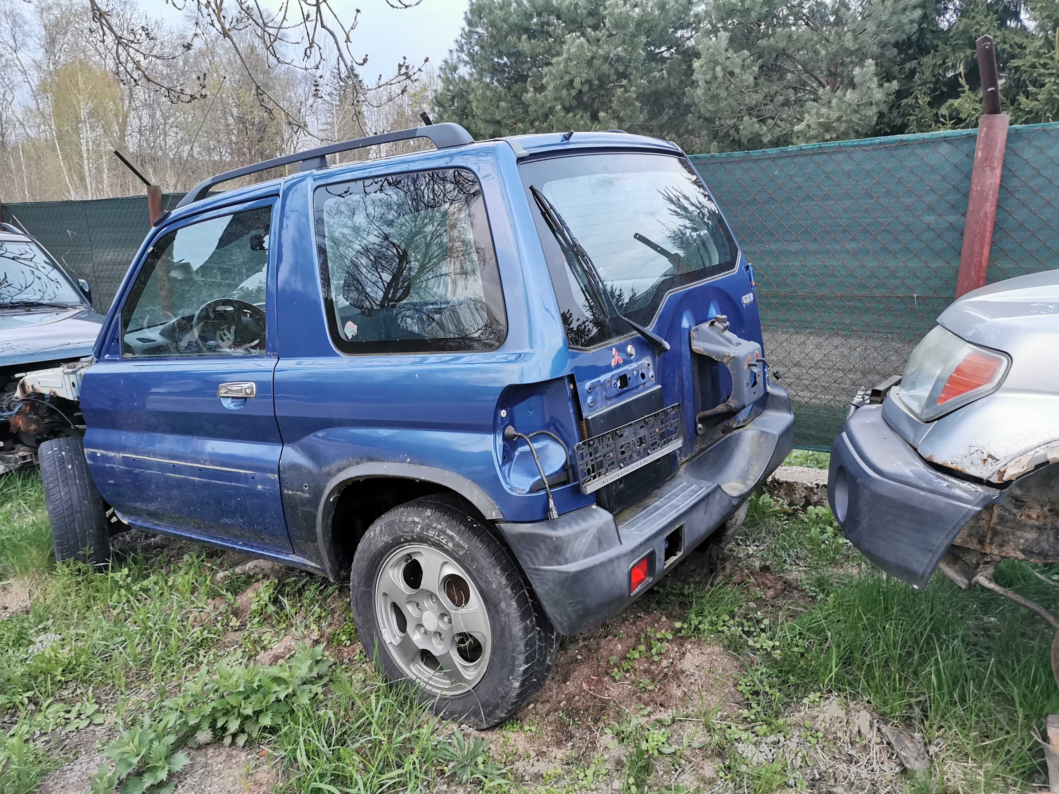 Mitsubishi Pajero Pinin silnika koła błotniki fotele inne kilka szt