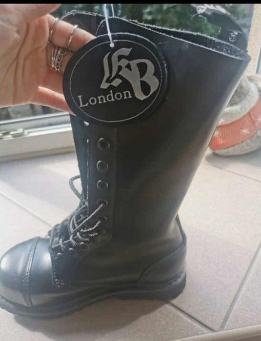 Glany,14 dziurek,rozmiar 40