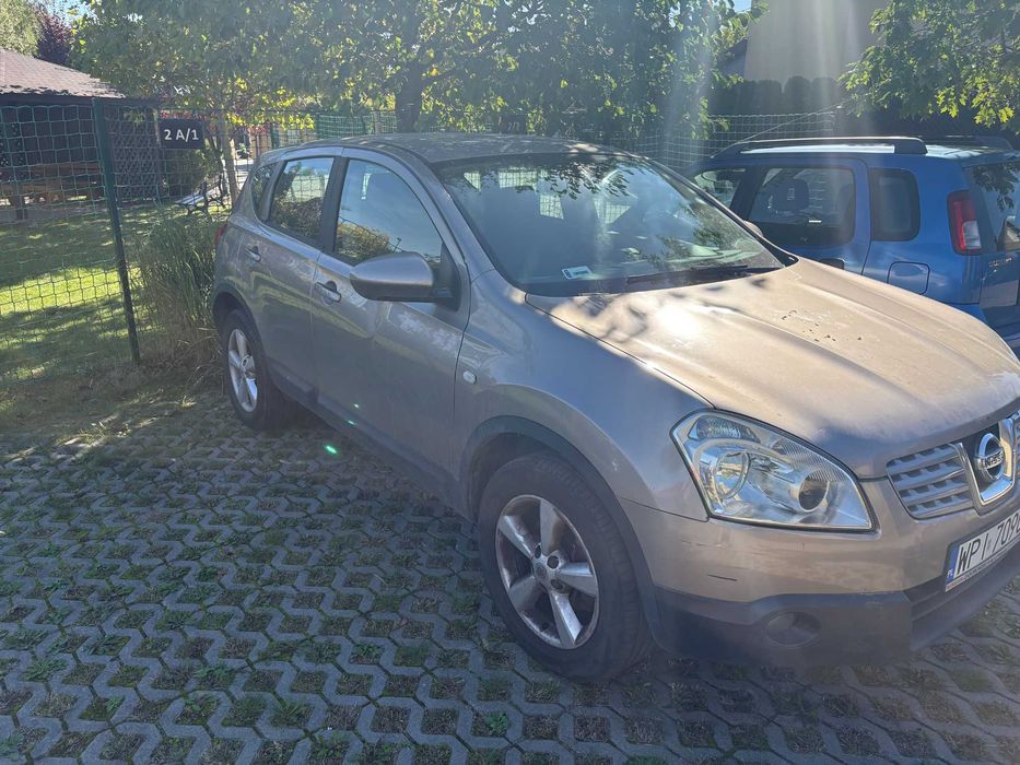 Sprzedam-Nissan Qashqai pierwszy właściciel plus koła zimowe