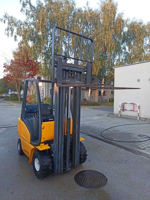Wózek widłowy Jungheinrich TFG 320 LPG