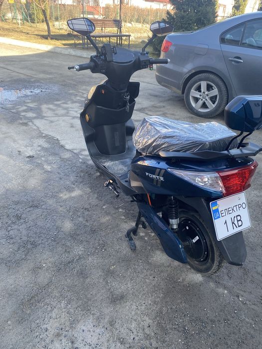 Продам електроскутор FORTE 2000w