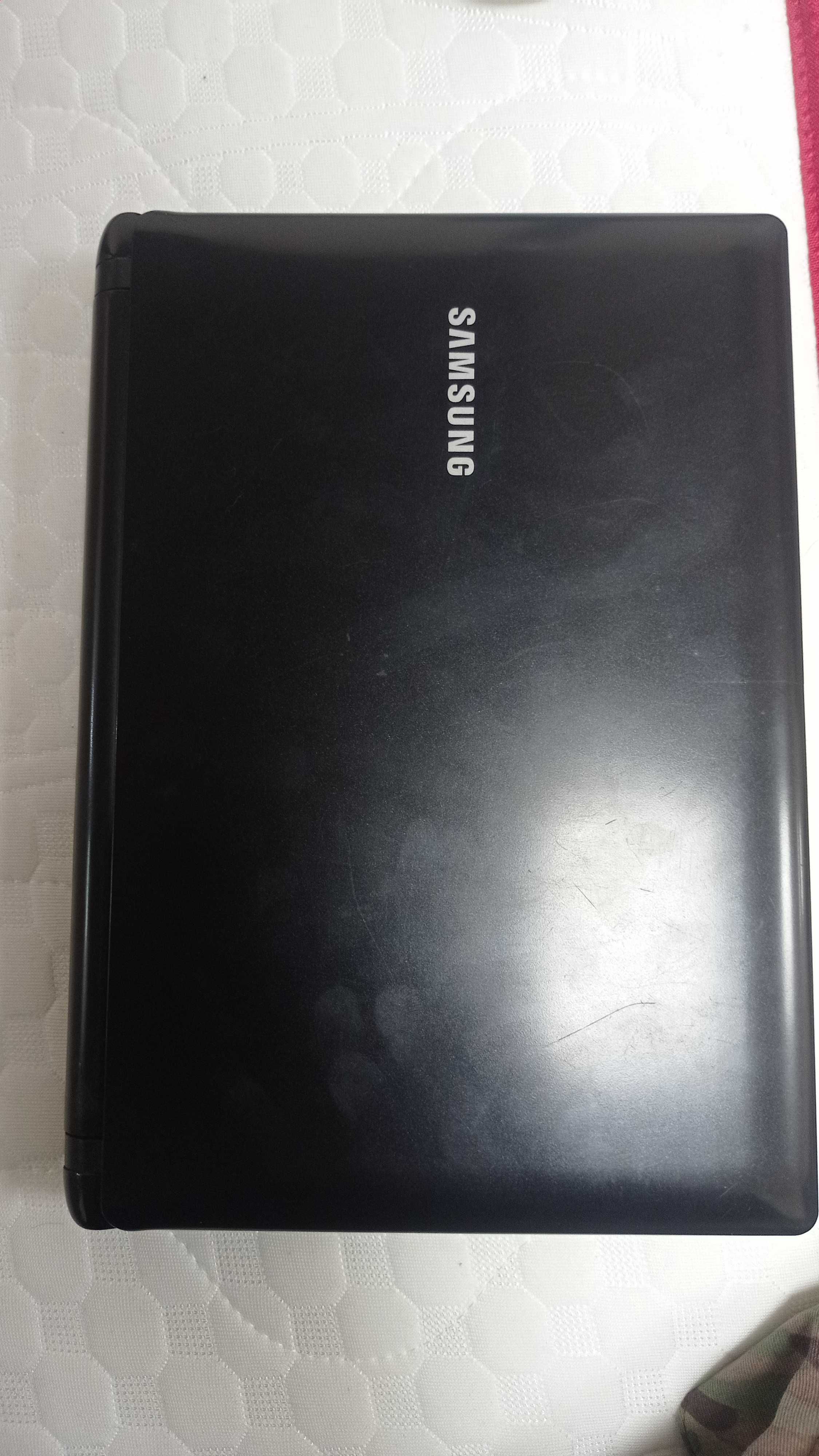 Нетбук Samsung N143 plus