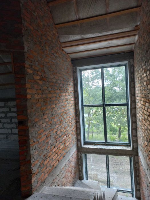 Коттедж 148 кв.м + ділянка 9,5 соток у с. Дмитрівка