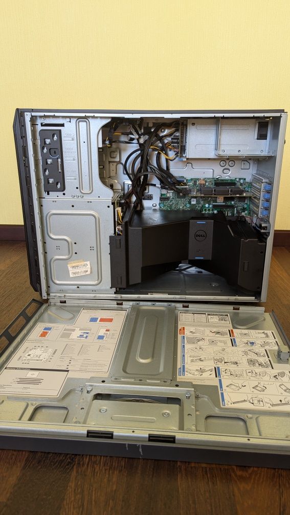 Dell PowerEdge  T330  E3-1270 v5 32GB