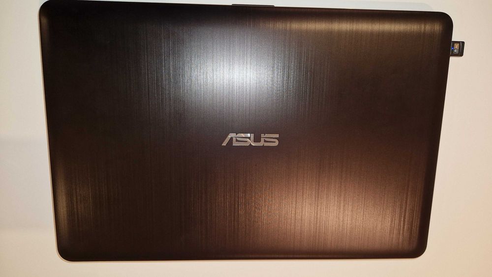 Portátil ASUS A541U i7 / 1TB/ 8GB