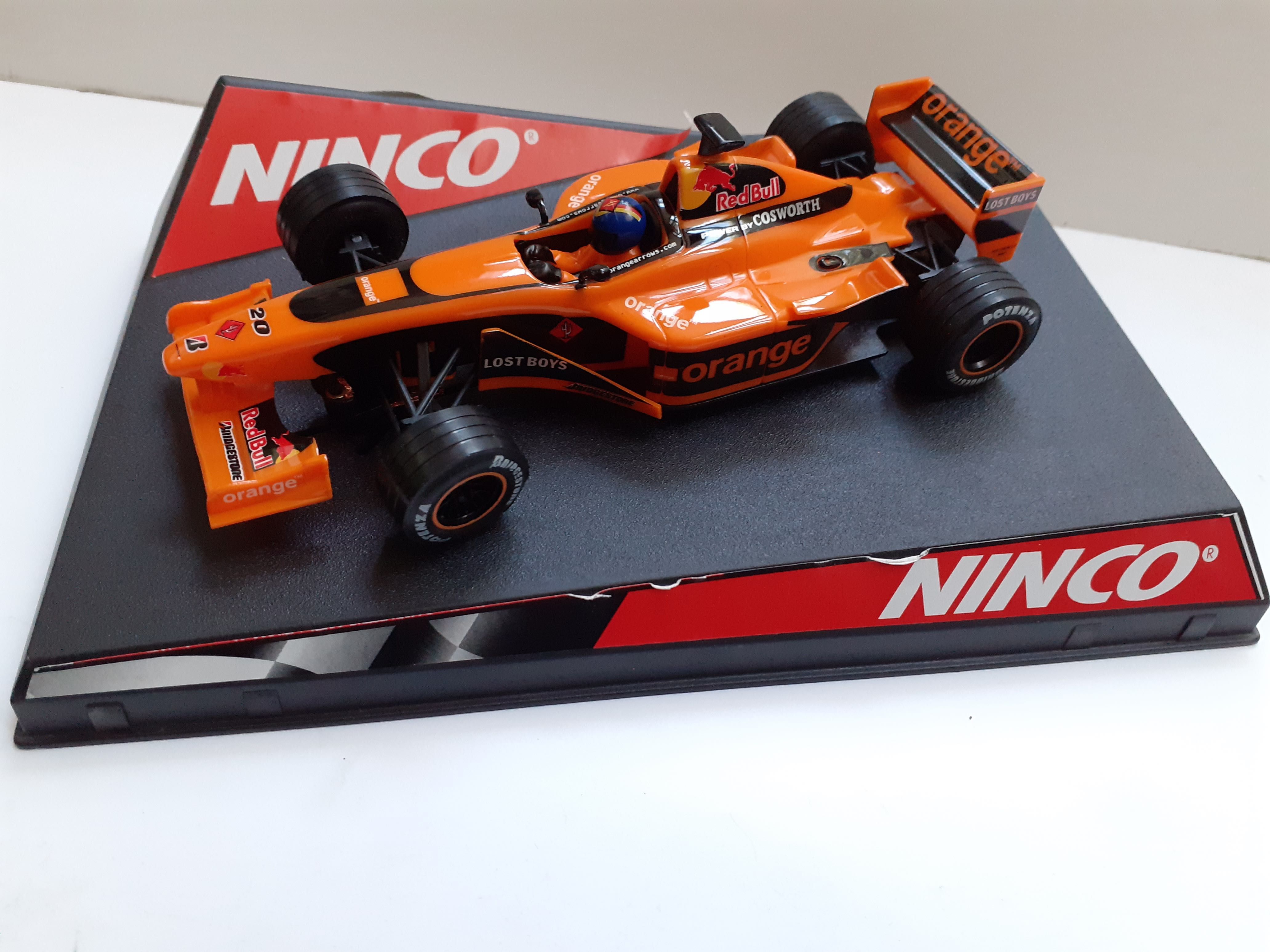 Slot car NINCO F1 novo