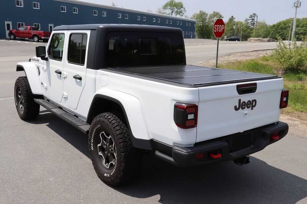 Jeep Gladiator      2020