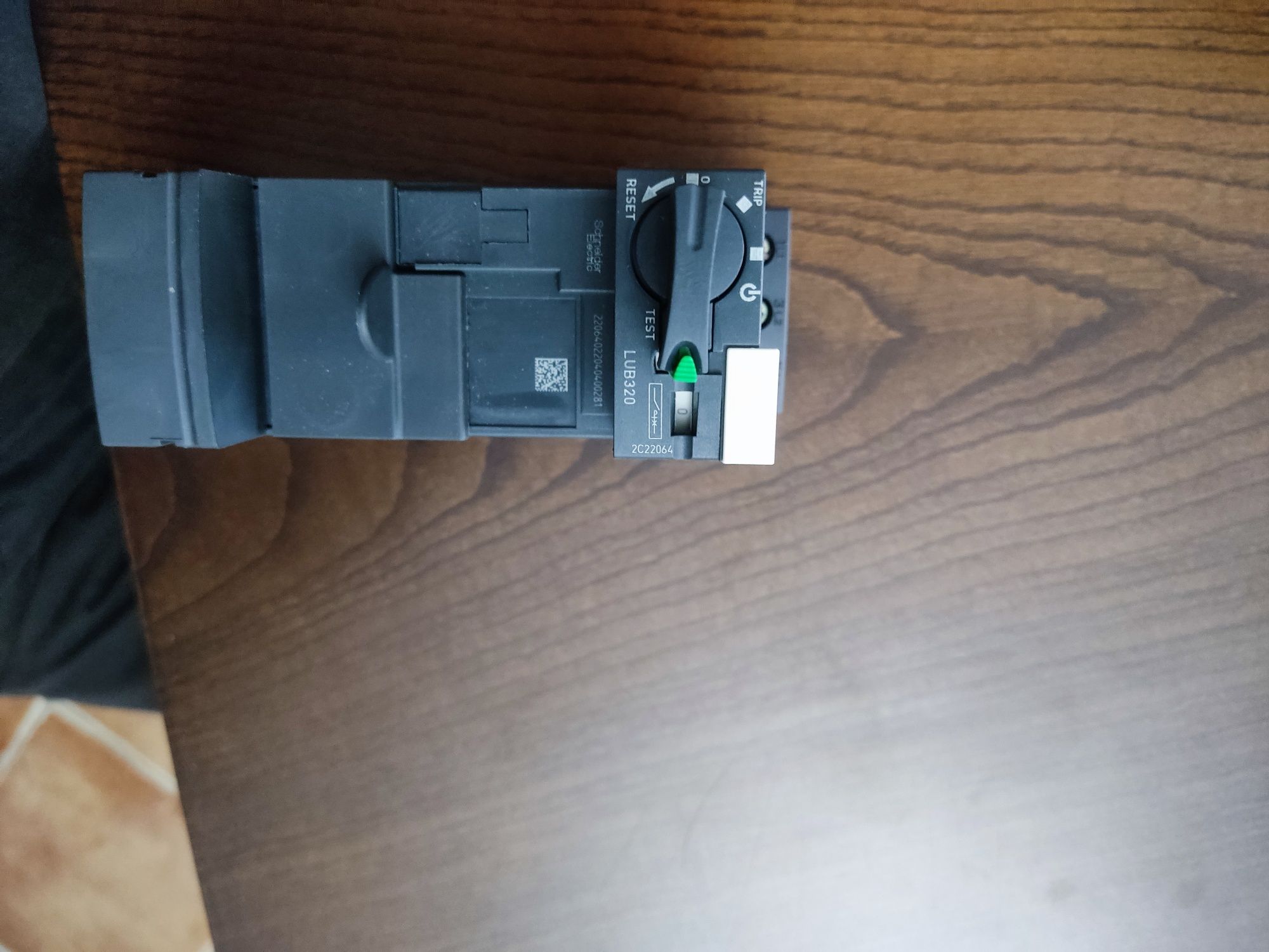 LUB 320 Schneider Electric Novo