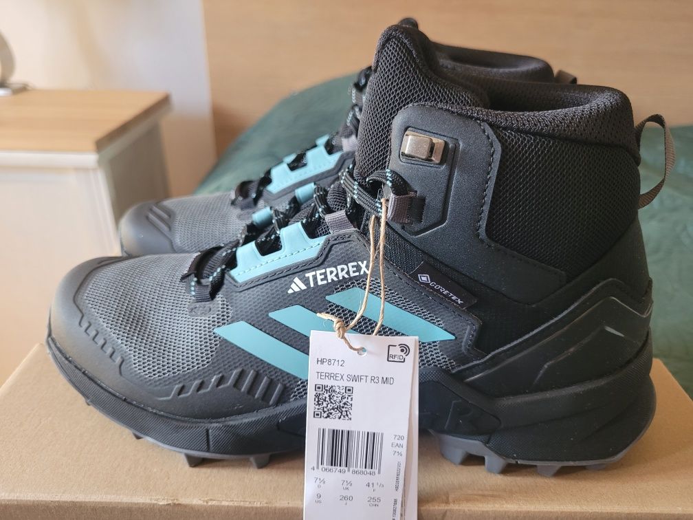 Terrex swift r3 mid hp 8712 black rozm. 41 1/3 (26 cm)