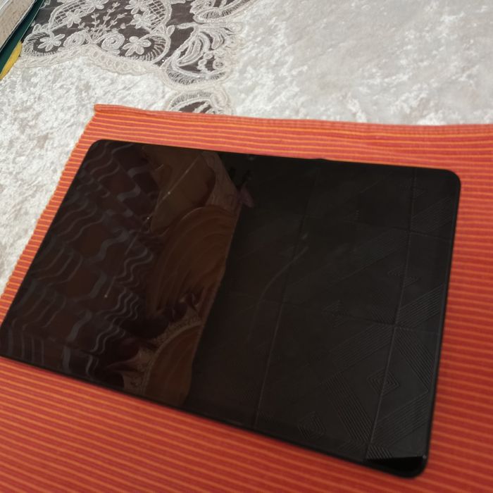 Планшет без гарантії