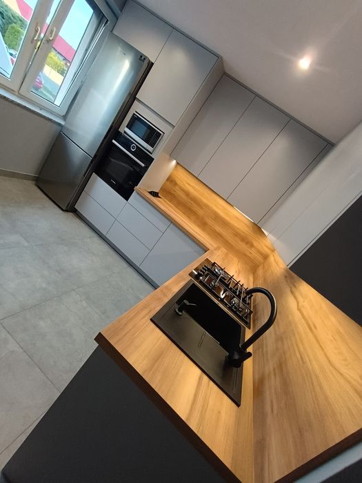 Meble kuchenne na wymiar, meble łazienkowe, meble z drewna, garderoby