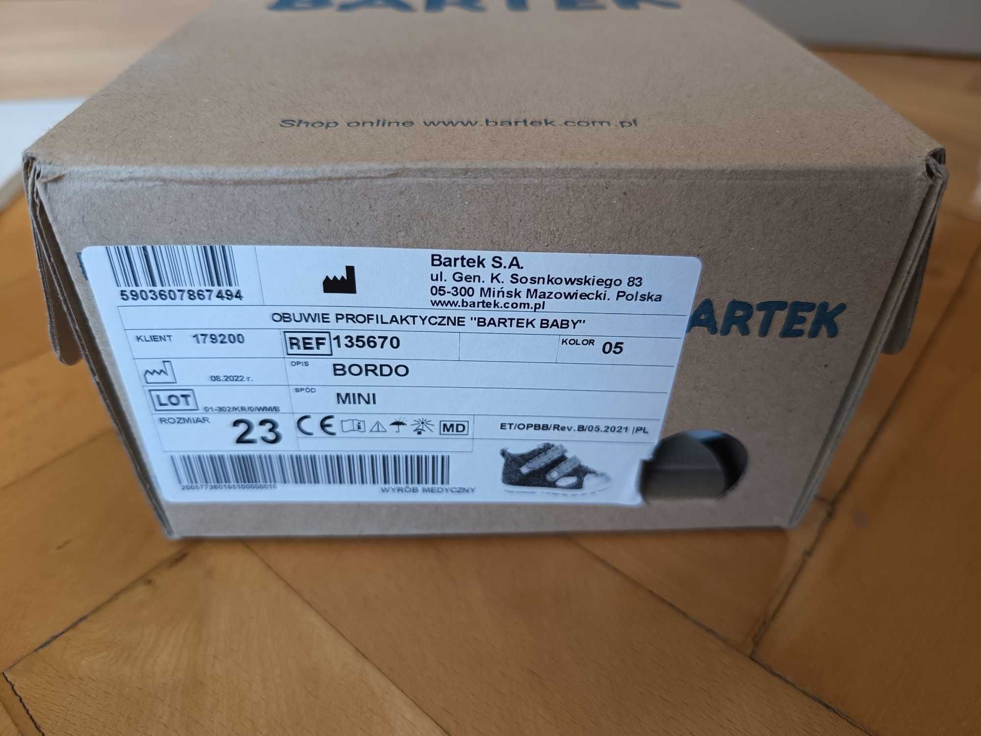 Buty/ Obuwie profilaktyczne Bartek rozm.23, kolor bordo