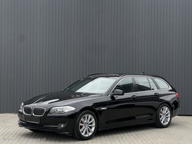 Продається автом, модель f11, 520,      в гарному стані, сів і поїхав.