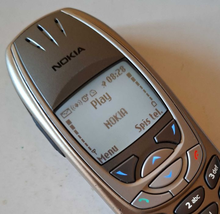 Nokia 6310i z polskiej dystrybucji, numery IMEI zgodne, ładny stan
