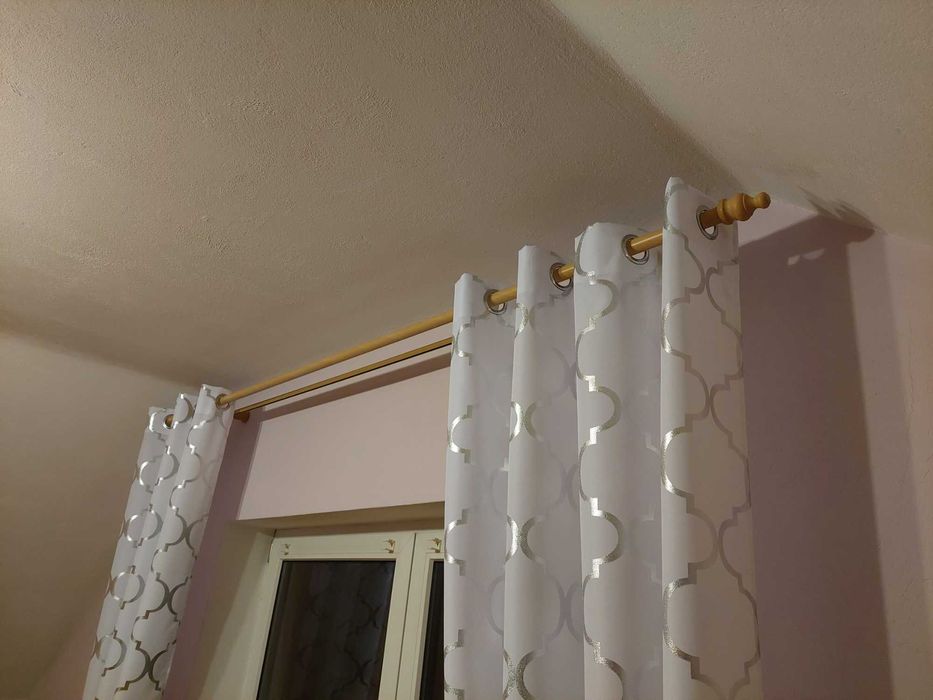 Karnisz ścienny metalowy oklejany 240