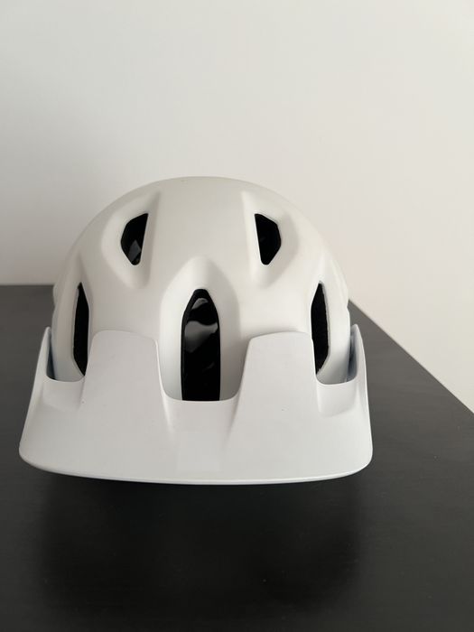 Capacete Oakley DRT5 Mips branco M