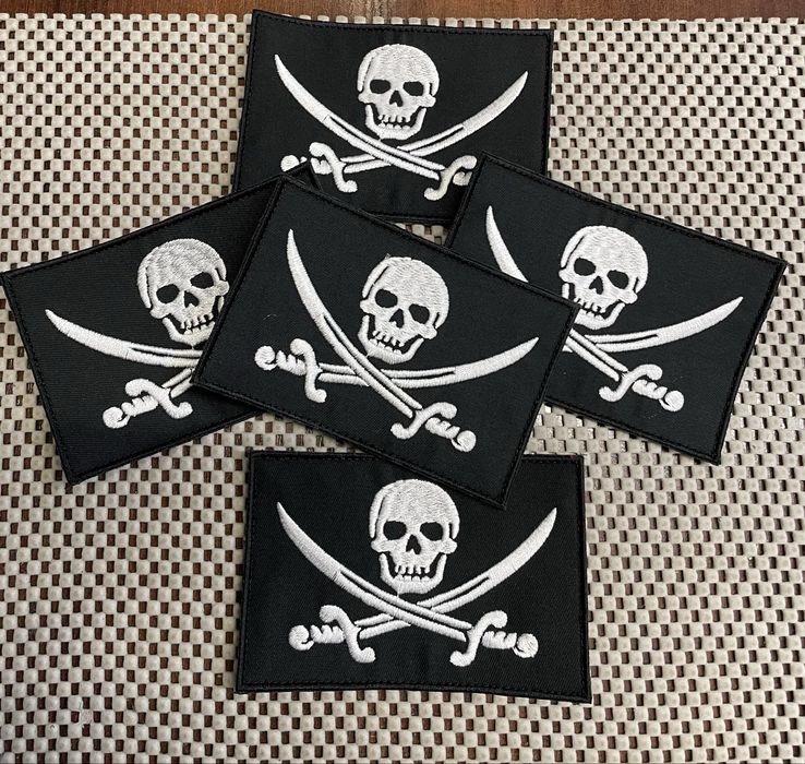 Шеврони патчі на липучці нашивки