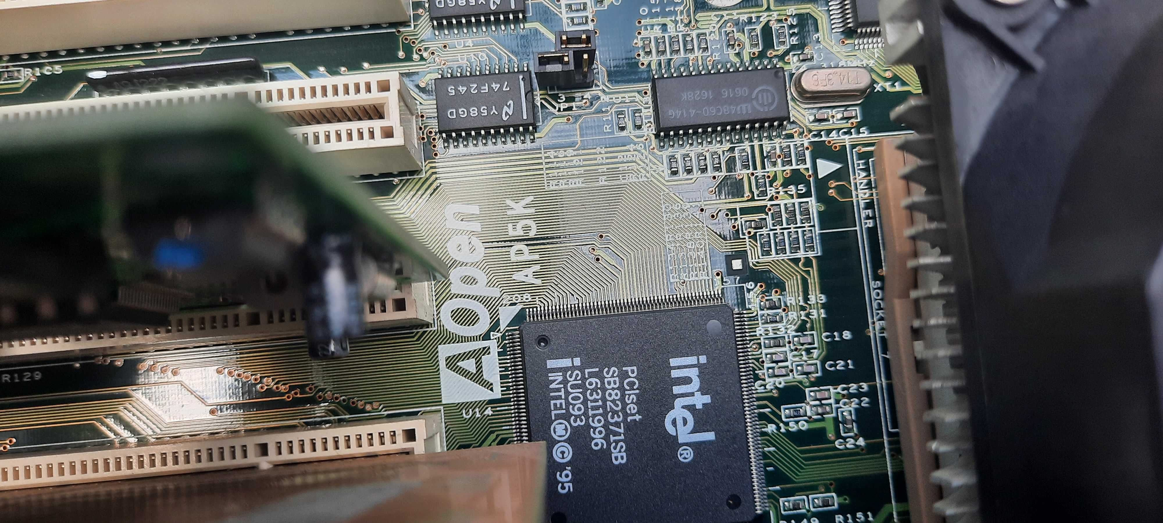 RETRO AOpen AP5K Socket 7 Pentium 120MHz 48MB EDO S3 Virge HDD 1,7GB